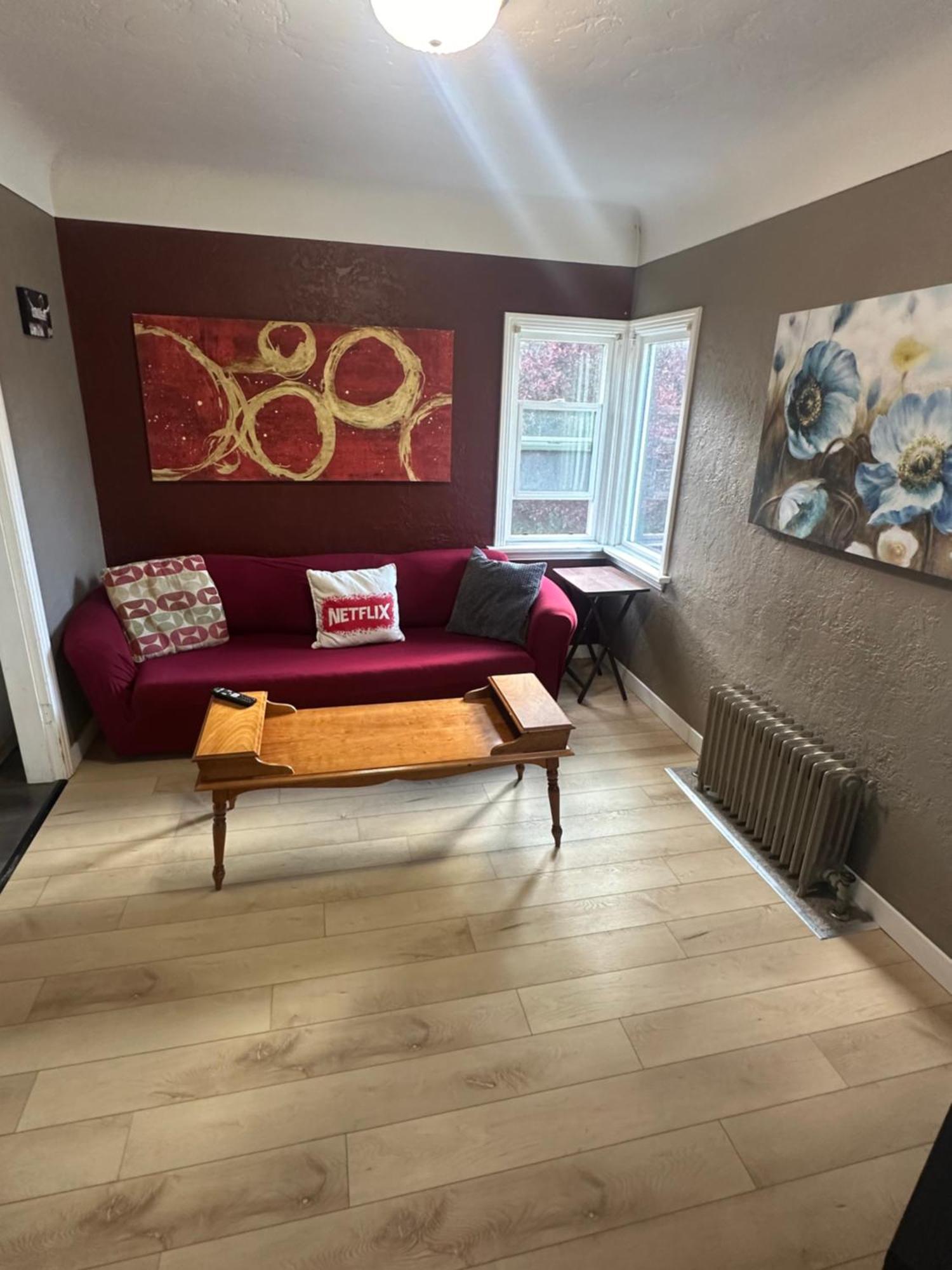 Artistic Apartment Near Downtown Victoria Ngoại thất bức ảnh