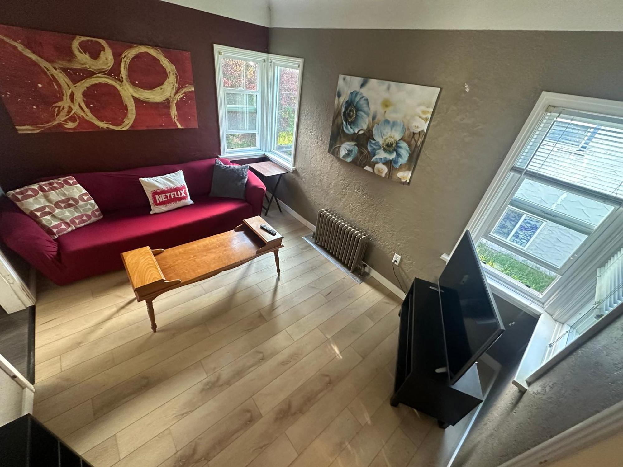 Artistic Apartment Near Downtown Victoria Ngoại thất bức ảnh